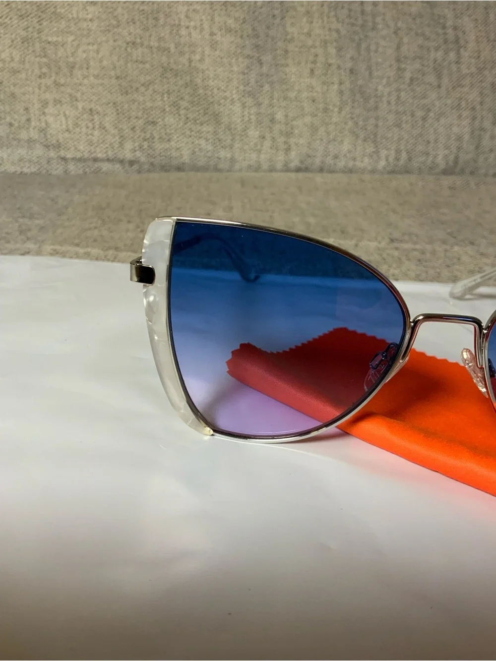 Quay Australia Clear Frame Sunglasses with Blue-to-Red Gradient Lenses